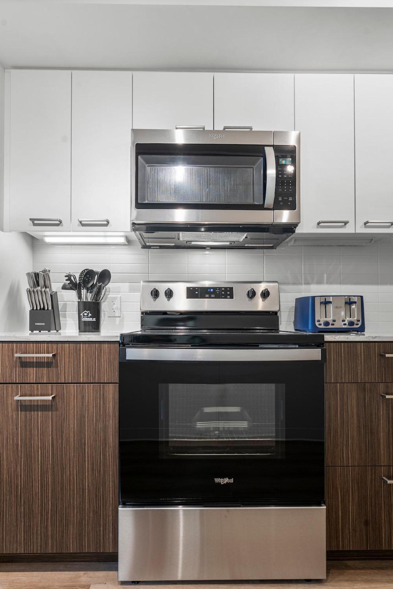 Furnished Luxury Apartment Next To Harvard Stadium Бостон Екстер'єр фото